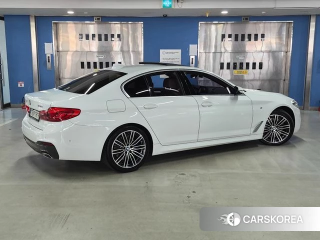 BMW 5 Series (G30) id 4447364 из Кореи 12