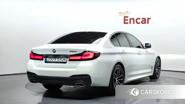 BMW 5 Series (G30) id 4409351 из Кореи 12