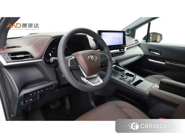 Toyota Grevia 2023 Белый из Китая, фото 3