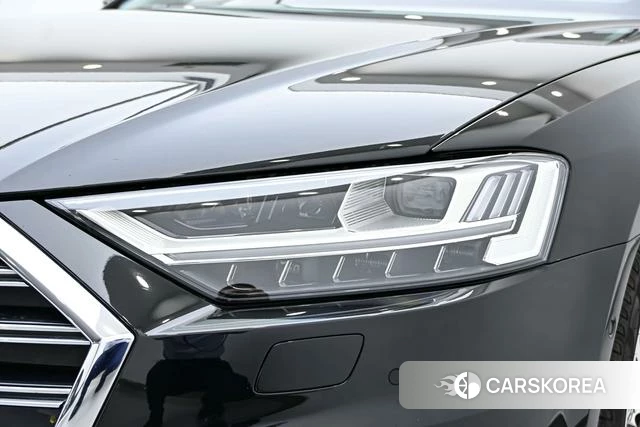 Audi A8 PHEV id 4298109 из Китая 12