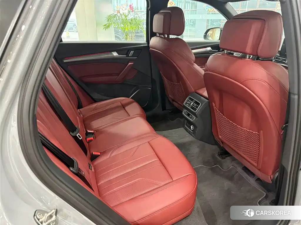 Audi Q5L id 4548086 из Китая 8