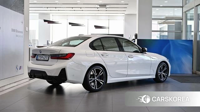 BMW 3 Series (G20) 2025 Белый из Кореи, фото 2