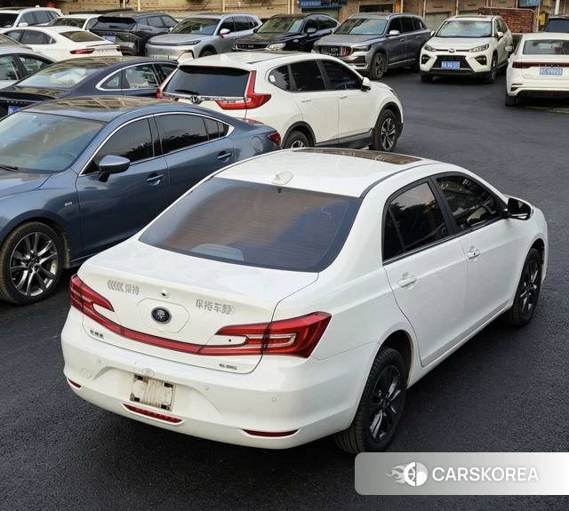 BYD Qin DM 2018 Белый из Китая, фото 3