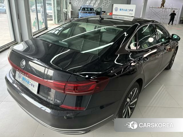 Volkswagen Passat id 4263200 из Китая 7