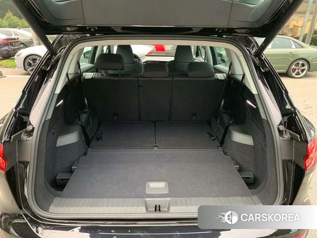 Audi Q5 e-tron id 4301812 из Китая 12