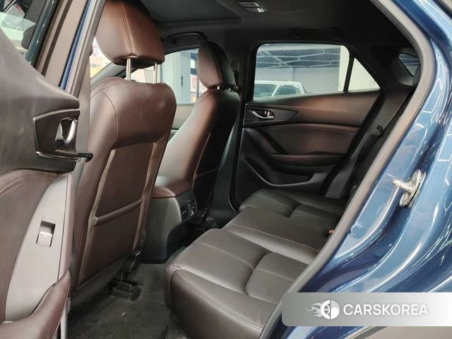 Mazda CX-4 id 4259722 из Китая 11