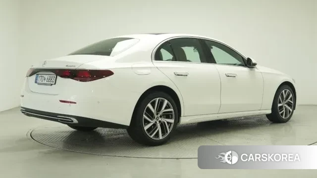 Mercedes-Benz E-Class W214 id 3776029 из Кореи 11