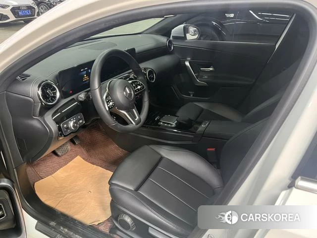 Mercedes-Benz Class A 2021 Белый из Китая, фото 4
