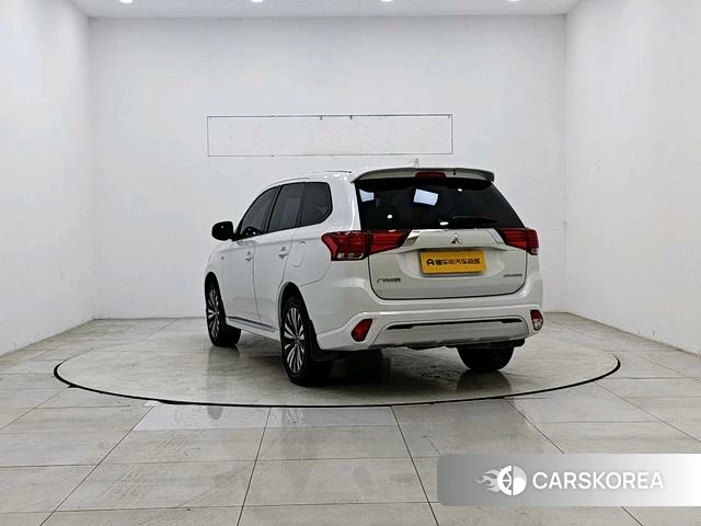 Mitsubishi  Outlander id 4218196 из Китая 12