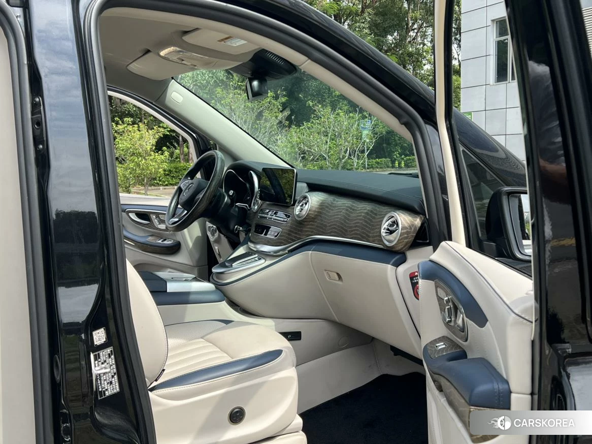 Mercedes-Benz V-Class id 4513866 из Китая 12