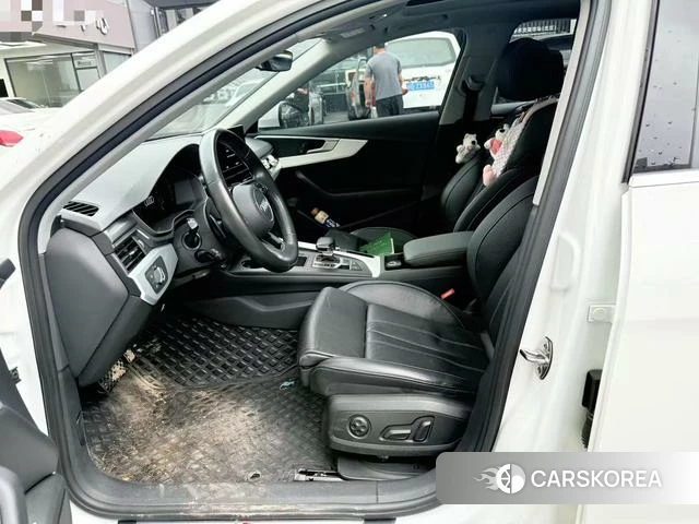 Audi A4L 2022 Белый из Китая, фото 2