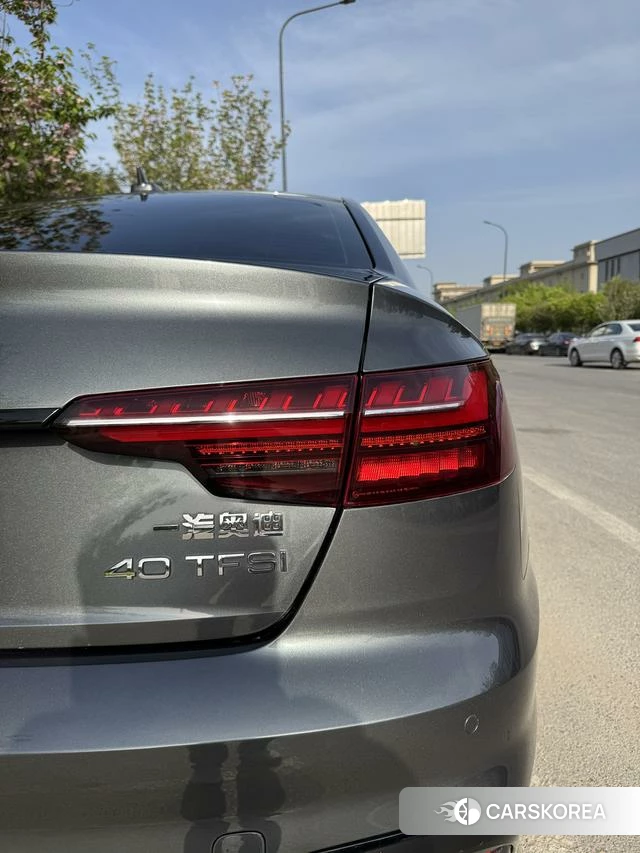 Audi A4L id 4260814 из Китая 9