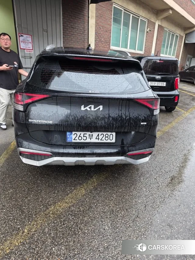 Kia The New Sportage 5th Generation Hybrid 2024 Черный из Кореи, фото 2