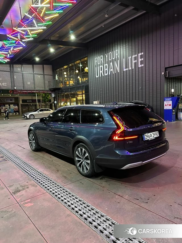 Volvo V90 Cross-Country 2021 Синий из Кореи, фото 2