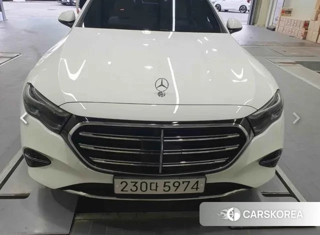 Mercedes-Benz E-Class W214 2024 Белый из Кореи, фото 2