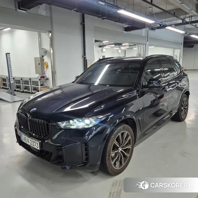 BMW X5 (G05) 2024 Черный из Кореи, фото 2