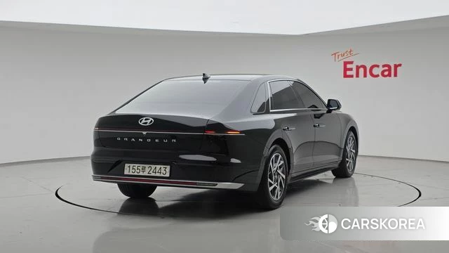 Hyundai Grandeur (GN7) id 3793612 из Кореи 12