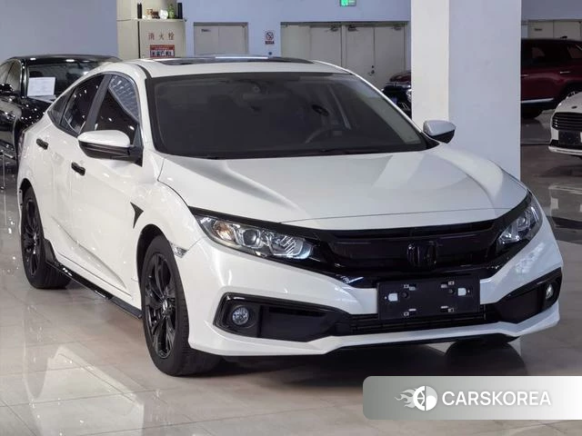 Honda Civic 2021 Белый из Китая, фото 3