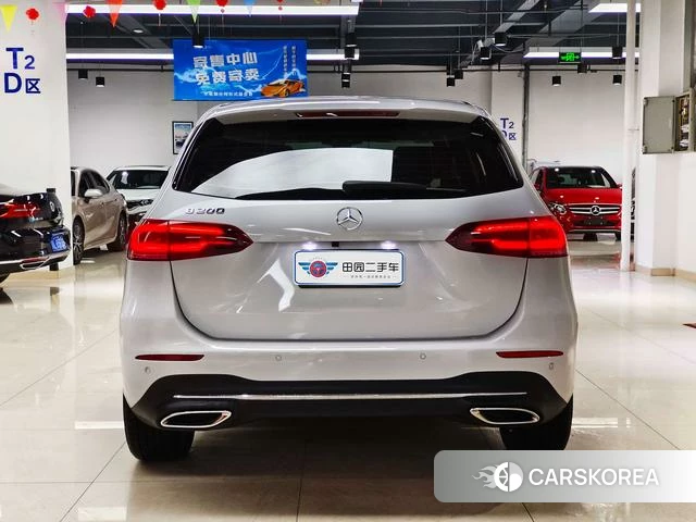 Mercedes-Benz Class B 2022 Белый из Китая, фото 3