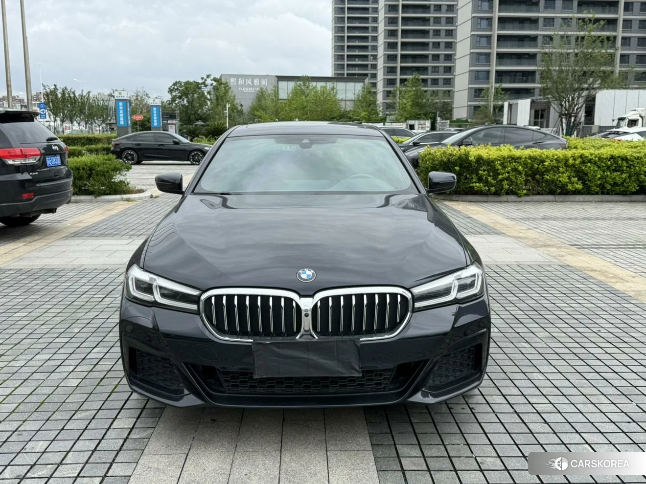 BMW 5 series 2021 Черный из Китая, фото 2
