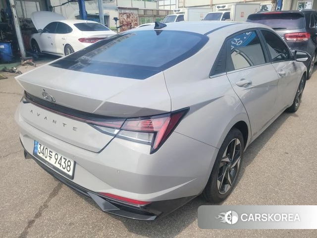 Hyundai Avante (CN7) 2022 Серебристо-серый из Кореи, фото 2