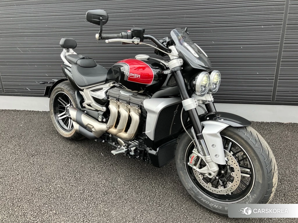 Проданный Triumph ROCKET 3 GT 2023 из Японии, фото 2