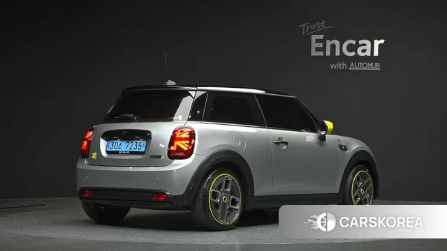 Mini Cooper Electric id 4517022 из Кореи 12