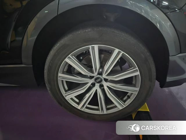 Audi Q8 (4M) id 4845839 из Кореи 12
