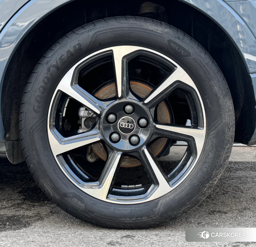 Audi Q3 Sportback id 4479331 из Китая 12