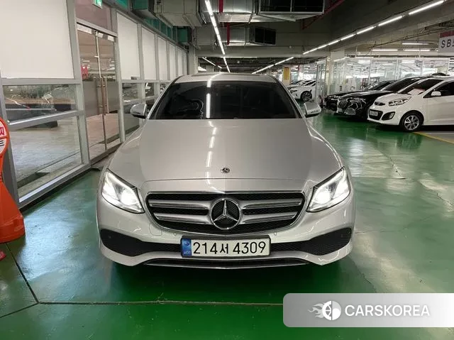 Mercedes-Benz E-Class W213 2020 Серебряный из Кореи, фото 3