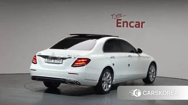 Mercedes-Benz E-Class W213 id 3778836 из Кореи 12