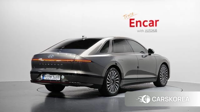 Hyundai Grandeur (GN7) id 3909889 из Кореи 12