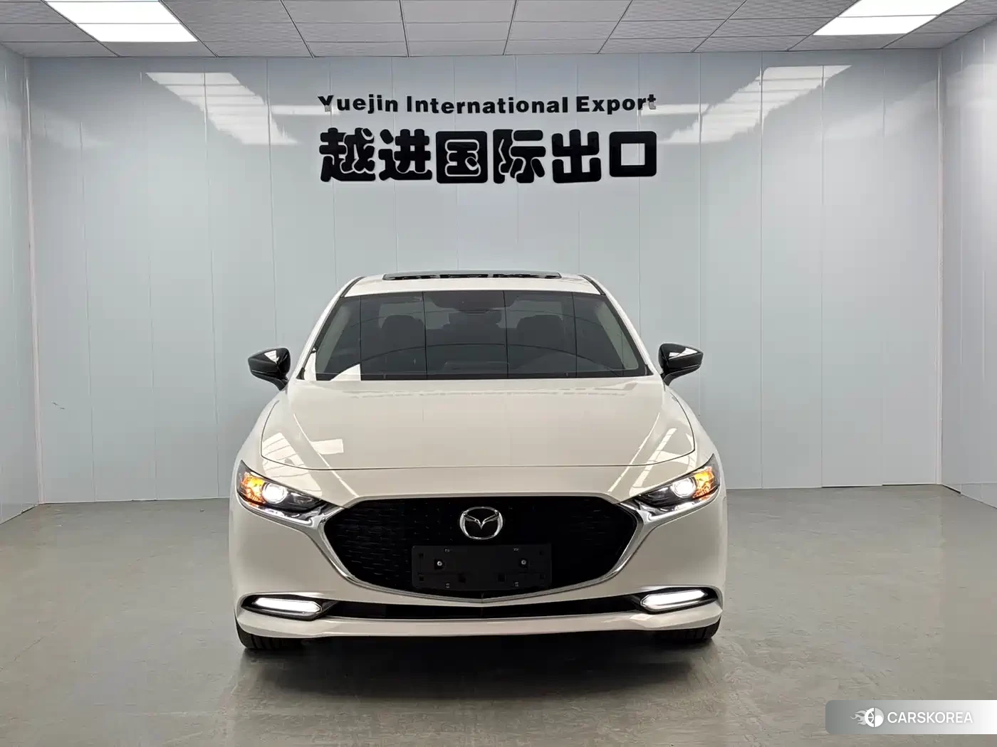 Mazda 3 2022 Белый из Китая, фото 2