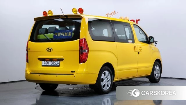 Hyundai The New Grand Starex id 4563319 из Кореи 12