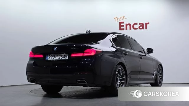 BMW 5 Series (G30) id 3859413 из Кореи 12