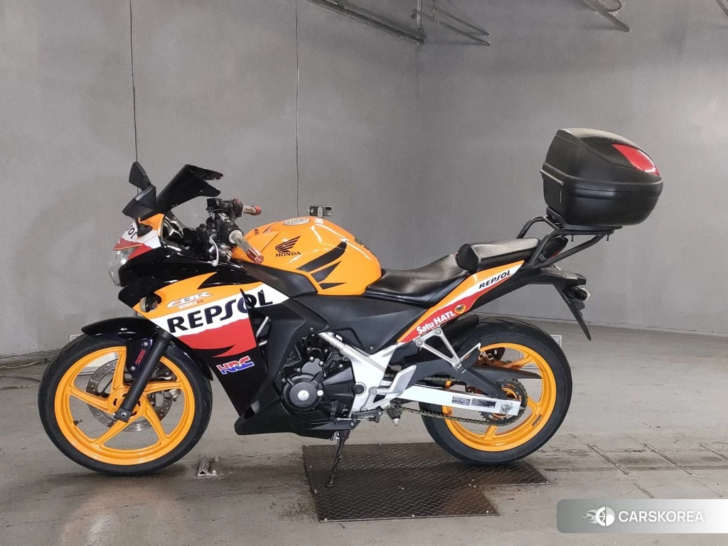 Проданный Honda CBR250R 2013 из Японии, фото 2