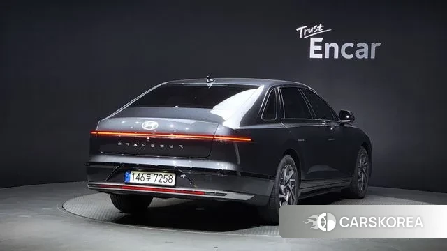 Hyundai Grandeur (GN7) id 3201260 из Кореи 12