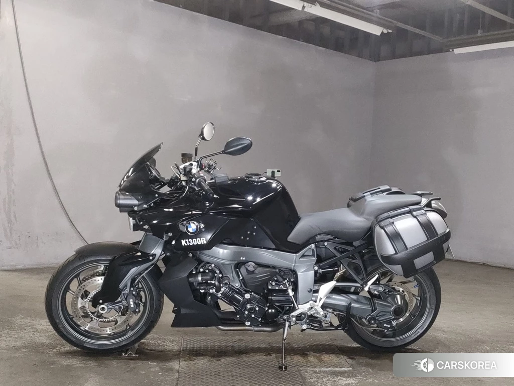 Проданный BMW K1300R 2011 из Японии