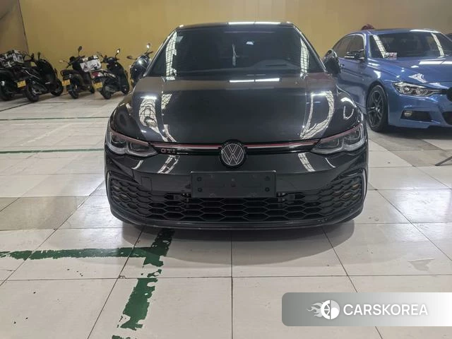 Volkswagen Golf GTI 2022 Черный из Китая, фото 2