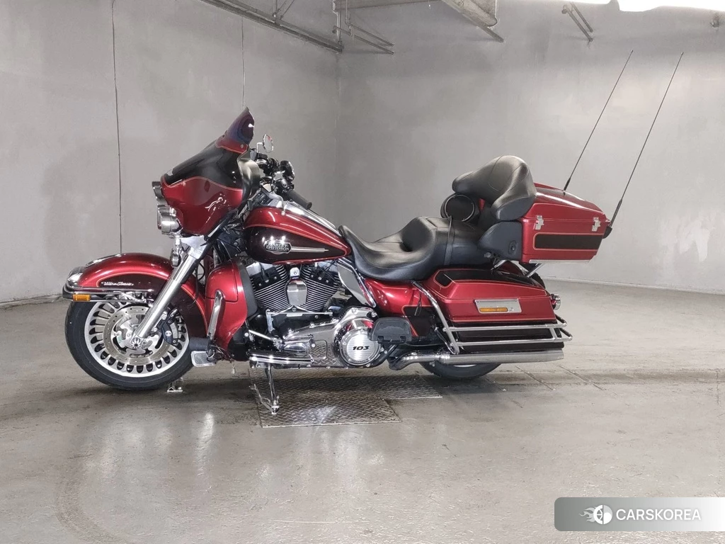 Проданный Harley-Davidson Electra Glide FLHTCU1690 2012 из Японии, фото 2