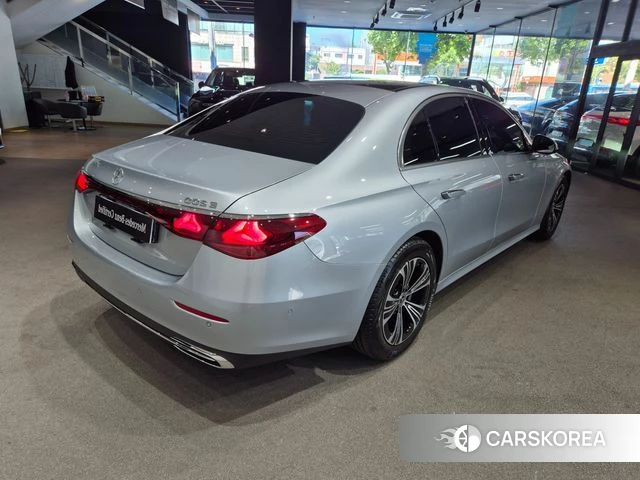 Mercedes-Benz E-Class W214 id 3817277 из Кореи 12