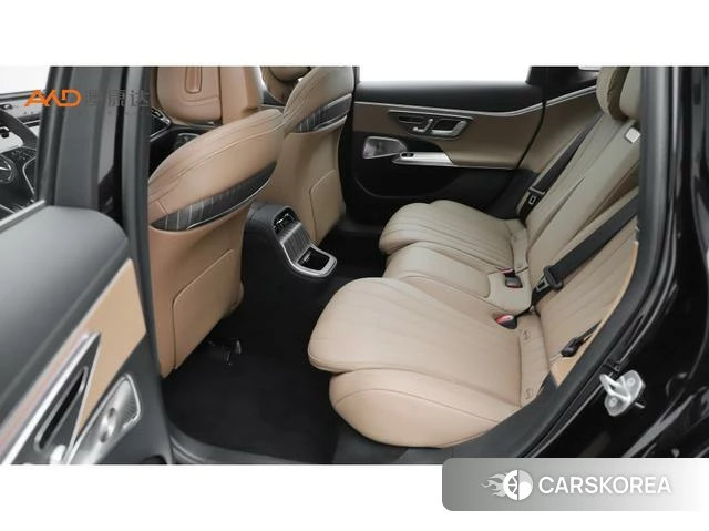 Mercedes-Benz E-class 2024 Черный из Китая, фото 2