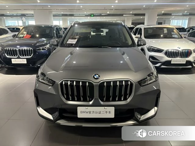 BMW X1 2025 Серебристо-серый из Китая, фото 2