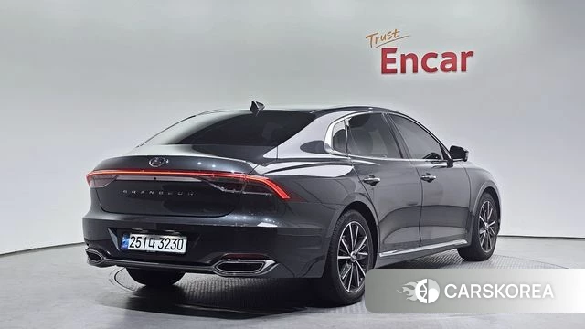 Hyundai The New Grandeur IG id 3936096 из Кореи 12