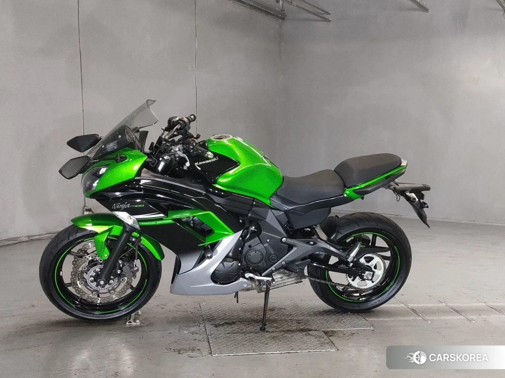 Проданный Kawasaki NINJA 400 2016 из Японии, фото 2
