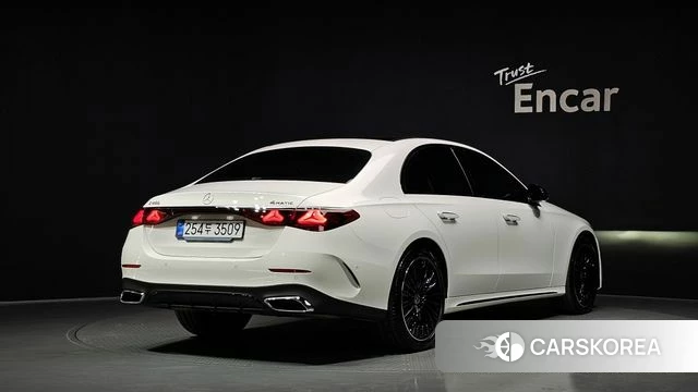 Mercedes-Benz E-Class W214 id 4314888 из Кореи 12