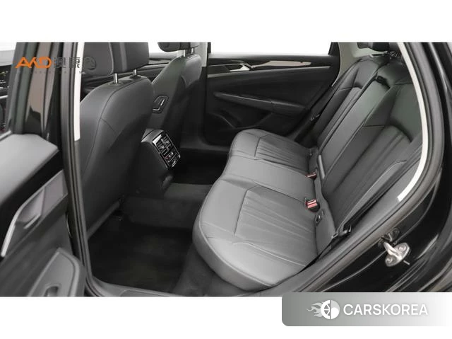 Volkswagen Passat 2025 Черный из Китая, фото 2