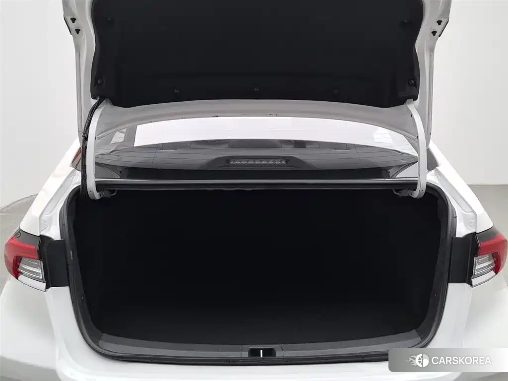 Toyota Corolla id 4545804 из Китая 12