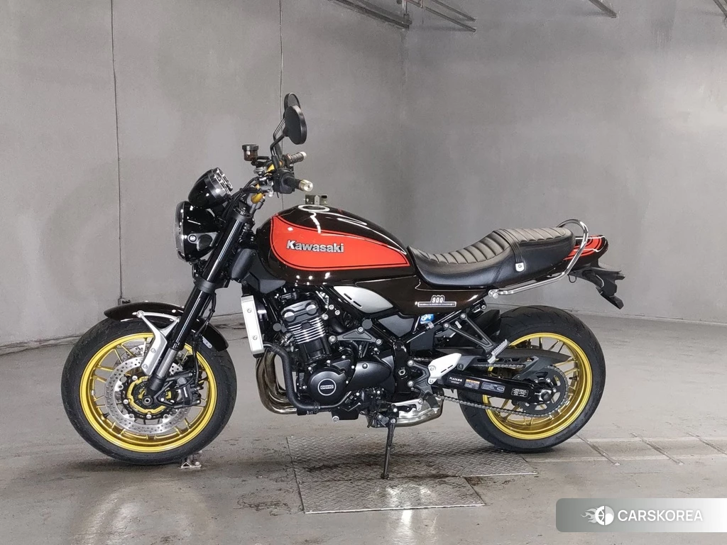 Проданный Kawasaki Z900RS 2022 из Японии