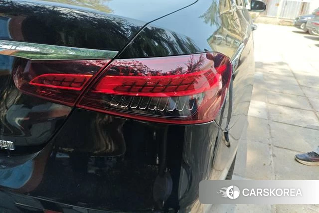 Mercedes-Benz E-class id 4275612 из Китая 9